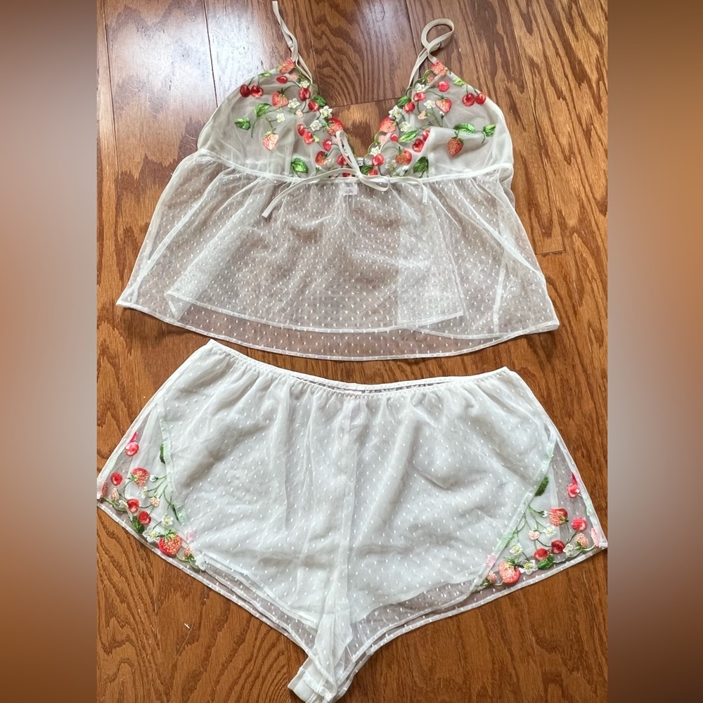 Victoria’s Secret Strawberry Sleep Set